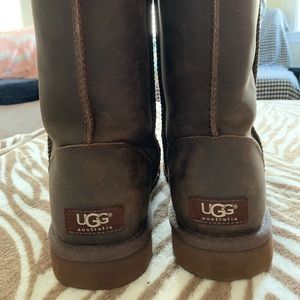 Ugg Classic Short Leather Boots
